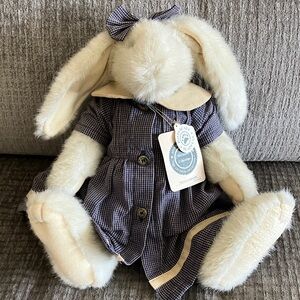 REGENA HARESFORD
THE ARCHIVE COLLECTION 
BOYDS BEARS BUNNY